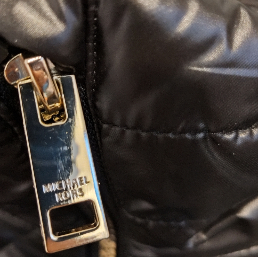 Michael Kors Black Quilted Puffer Coat with Fur Trim - Picture 4 of 6